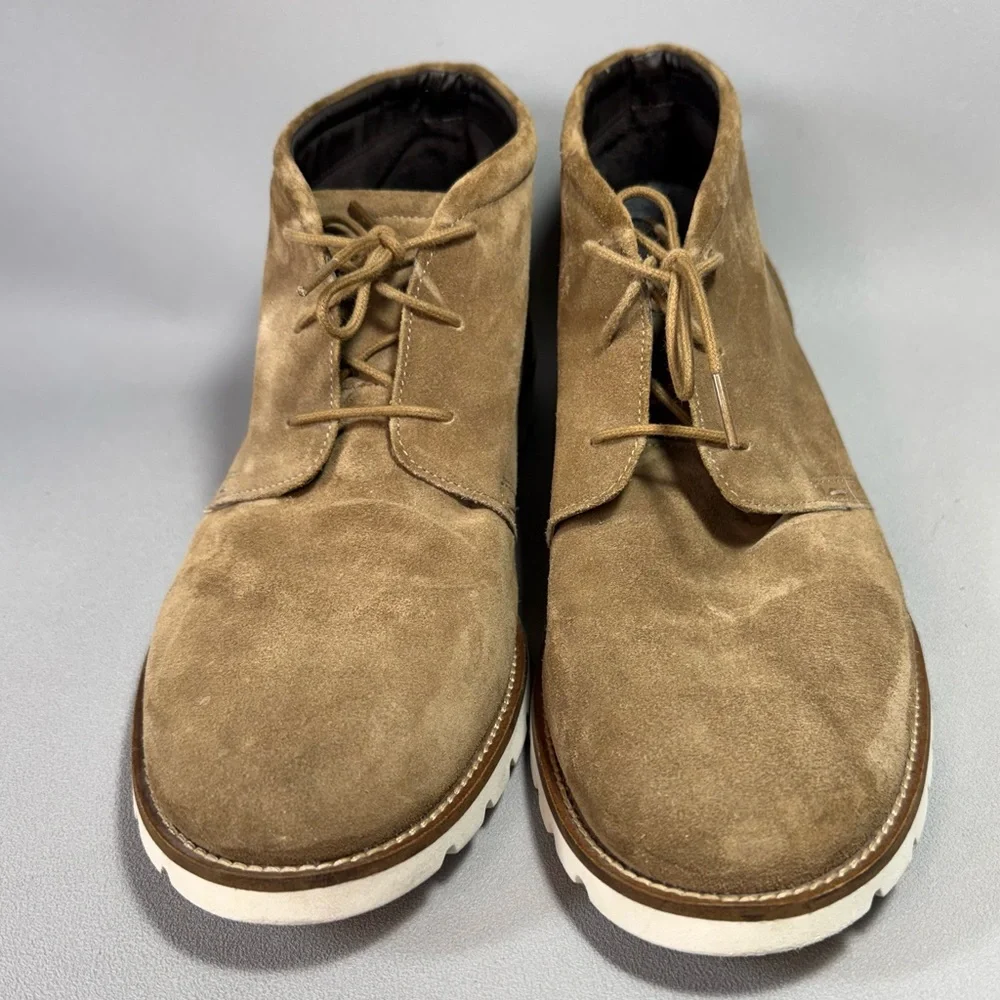 ROCKPORT Charson Beige Suede Chukka Boots